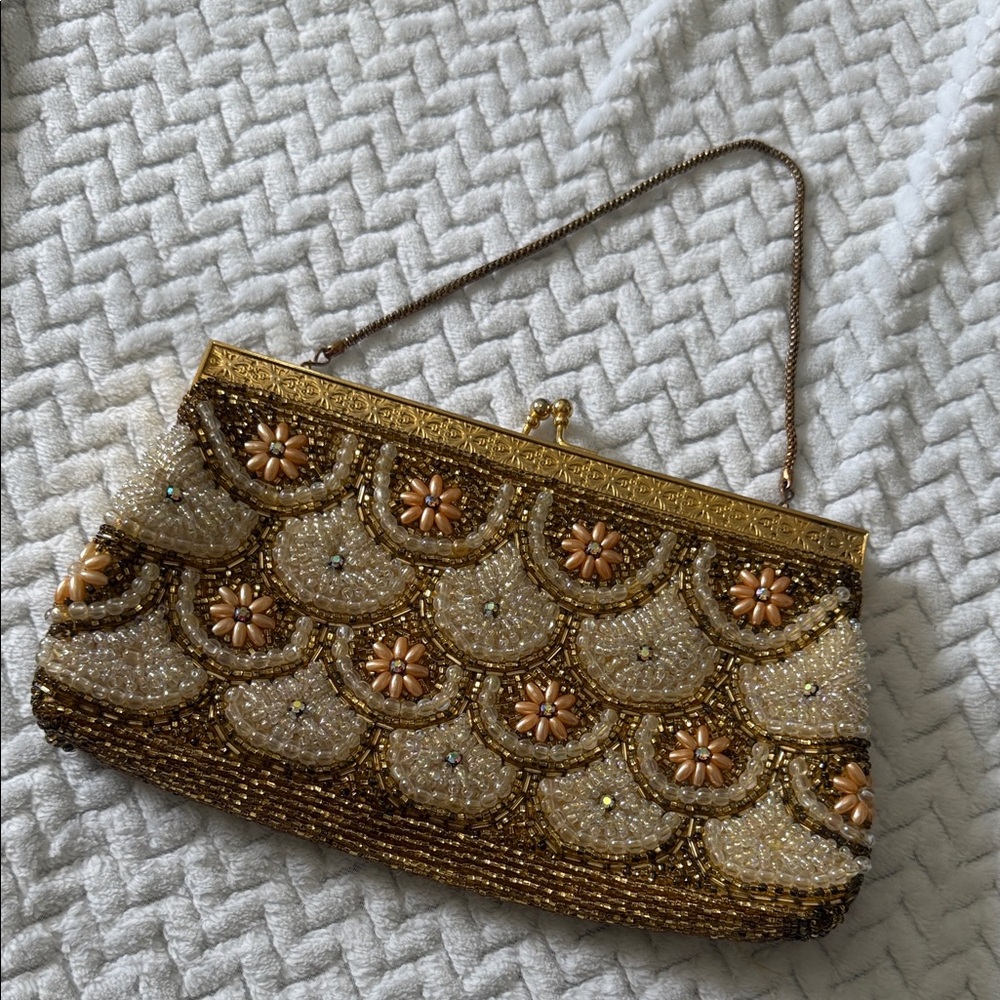 VINTAGE JAPANESE 1950s Gold and Cream Beaded Clutch